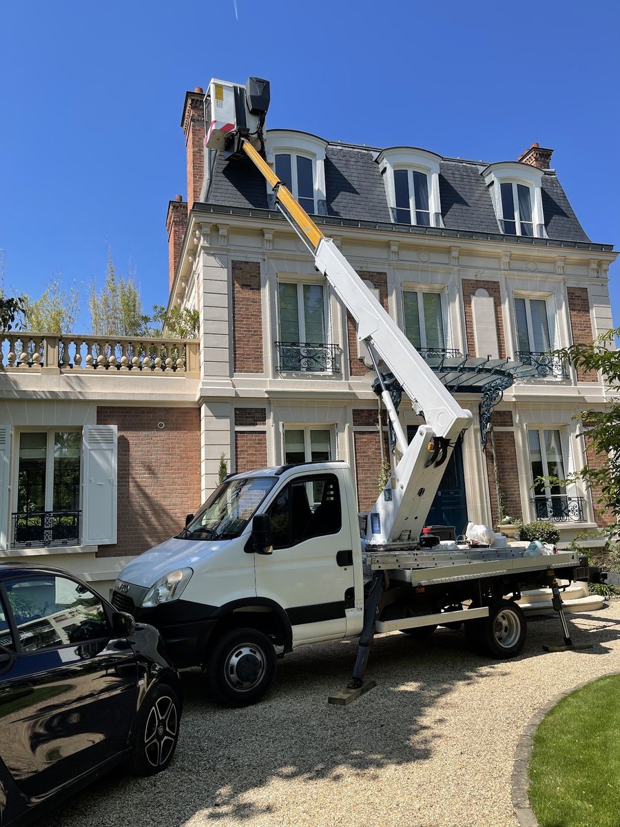 Intervention en nacelle sur une maison de maître à Choisy-le-Roi